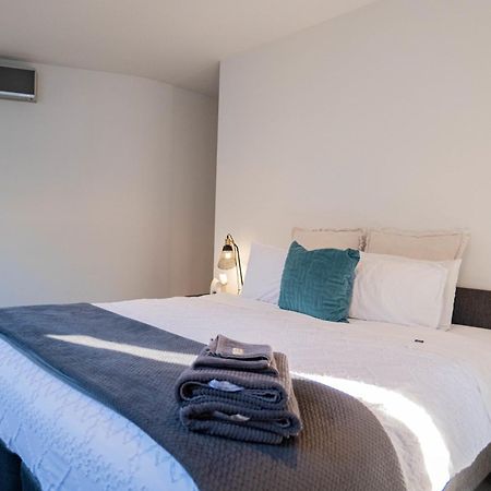 Large Executive 3 Bedroom Yarralumla Ngoại thất bức ảnh