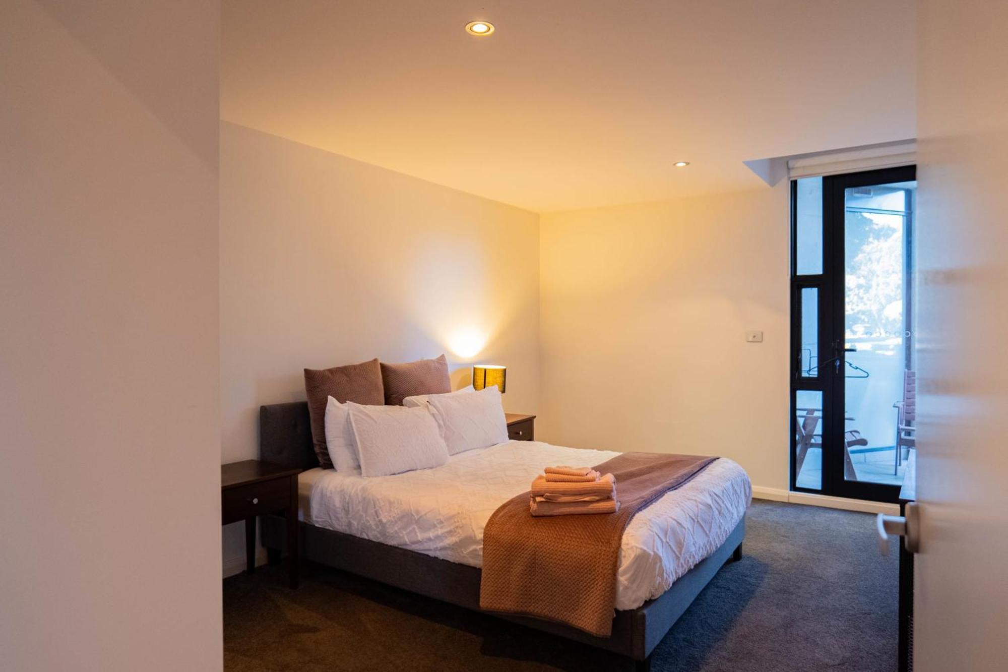 Large Executive 3 Bedroom Yarralumla Ngoại thất bức ảnh