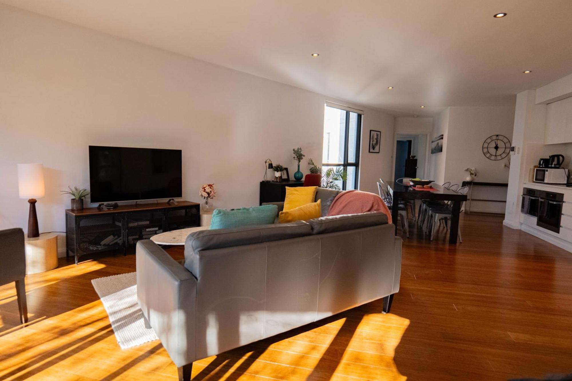 Large Executive 3 Bedroom Yarralumla Ngoại thất bức ảnh